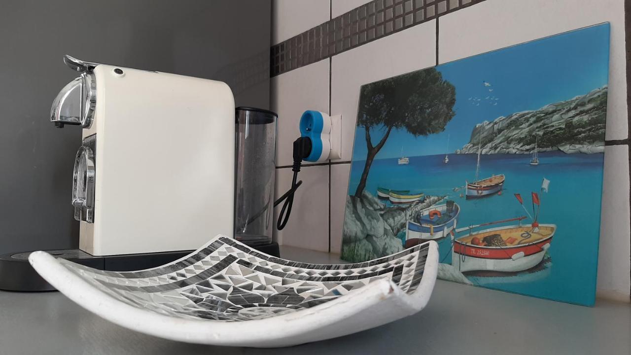 Apartamento Les Bains de Mer - station balnéaire Les Sablettes La Seyne-sur-Mer Exterior foto